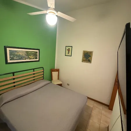 Anteo Con Piscina Anzio
